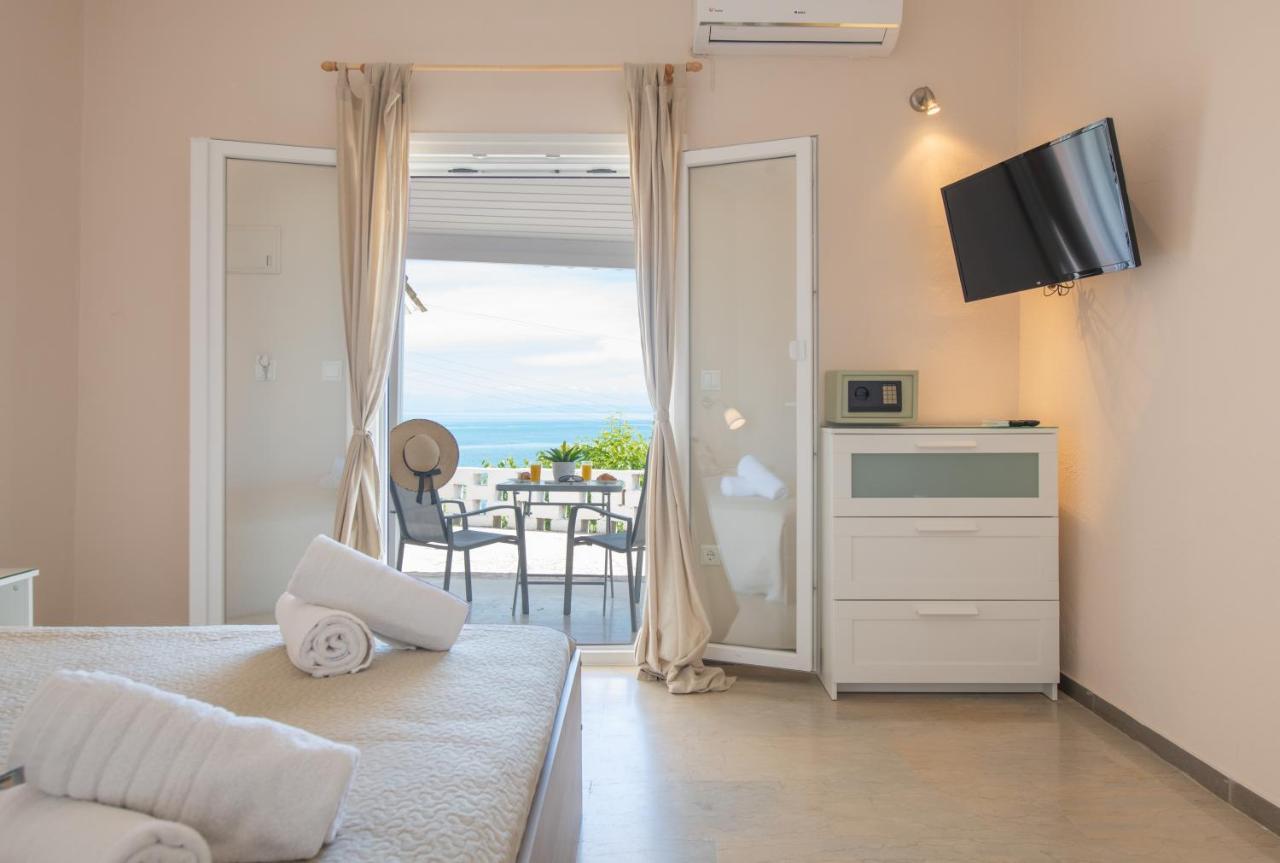 Eden Sea view studios Mesongí Exterior foto